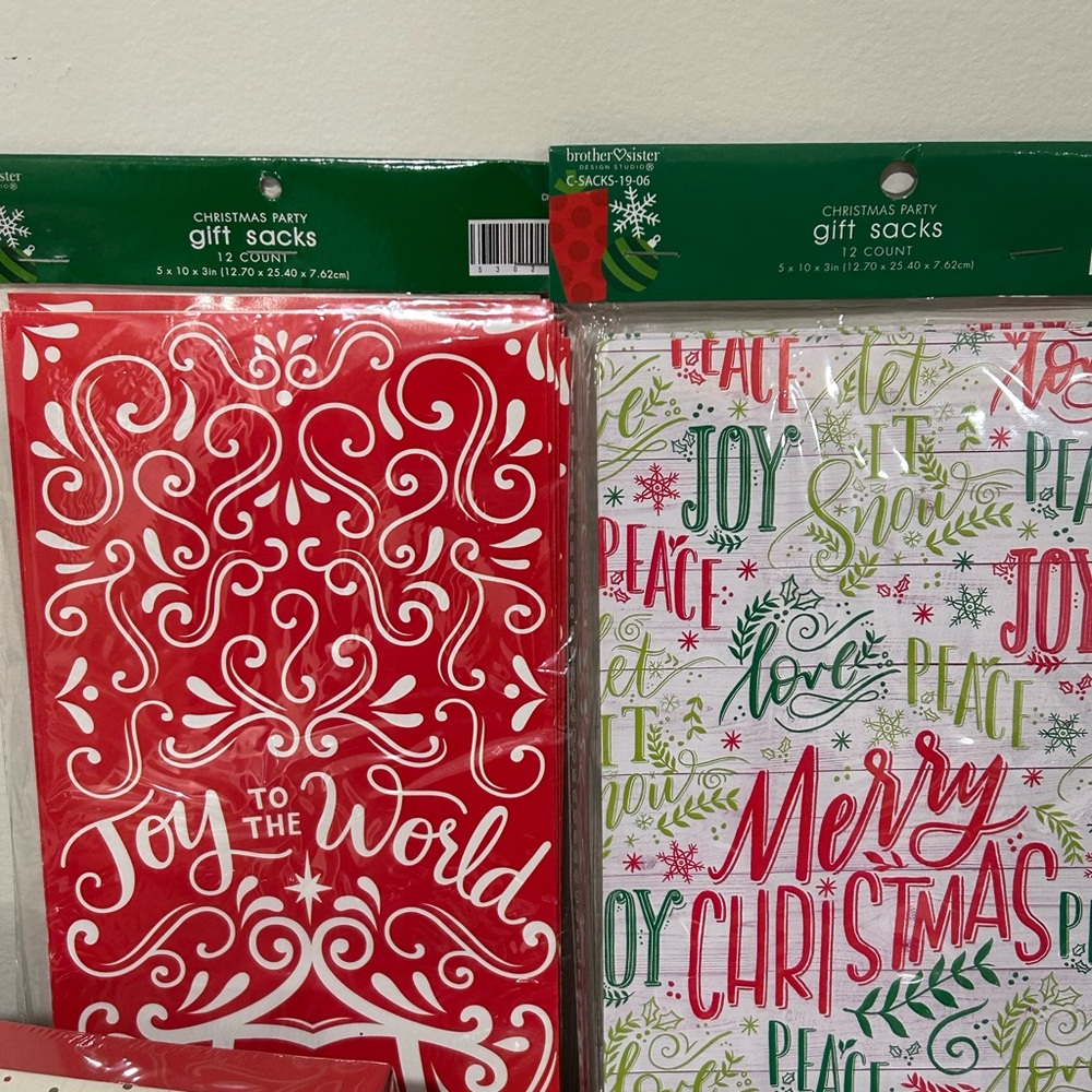 22 Festive  Holiday Christmas Gift Supplies -New Sealed - bags gift card holder - Picture 2 of 10